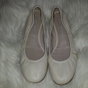 Vera wang lavender cream ballet flats 8